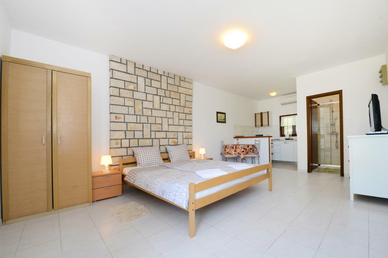 Beautiful Apartments First Row To The Sea Πόρετς Εξωτερικό φωτογραφία